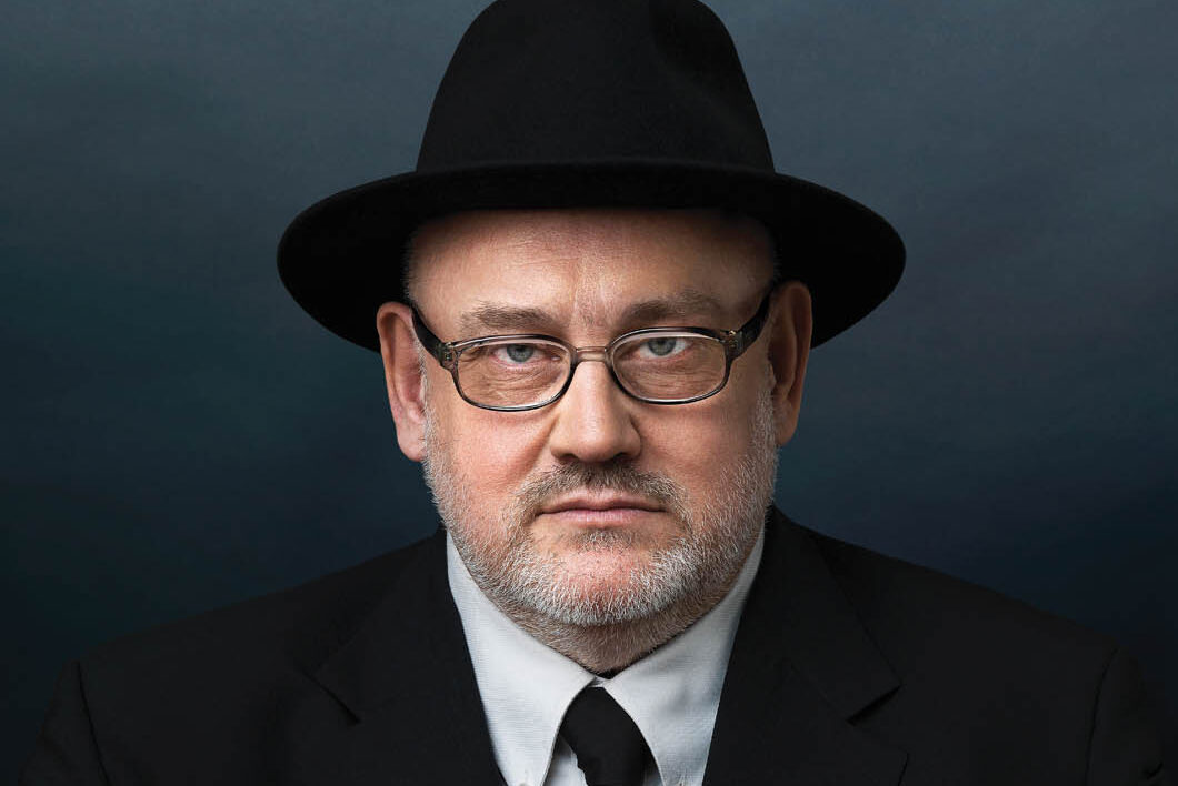 Tadeusz Słobodzianek; jedno ze zdj. użytych do okładki pierwszego tomu dramatów. Fot. Daniel Rudzki