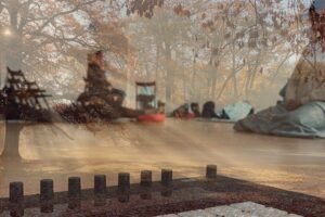 mat. Instytut Grotowskiego we Wrocławiu - zdjęcie ze spektaklu "Naiwność"