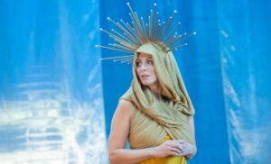 Scena ze spektaklu „Piekło-niebo”; fot. N. Młudzik/TVP