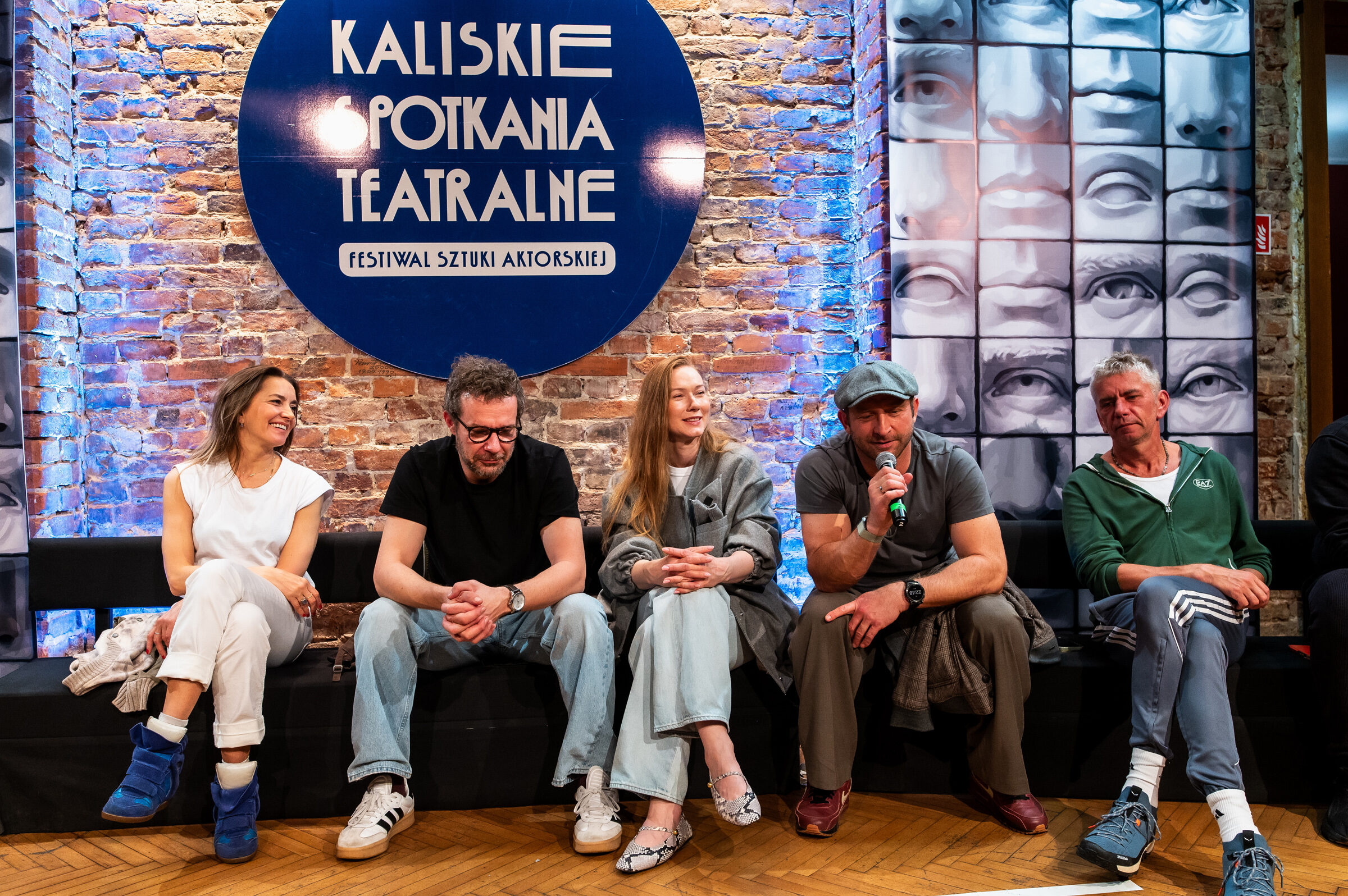 Od lewej: Kamila Baar, Grzegorz Małecki, Katarzyna Dąbrowska, Borys Szyc, Adam Sajnuk; fot. KST