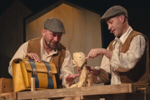 Scena ze spektaklu „Pinokio” w Teatrze Kameralnym w Bydgoszczy; fot. Radek Drygas