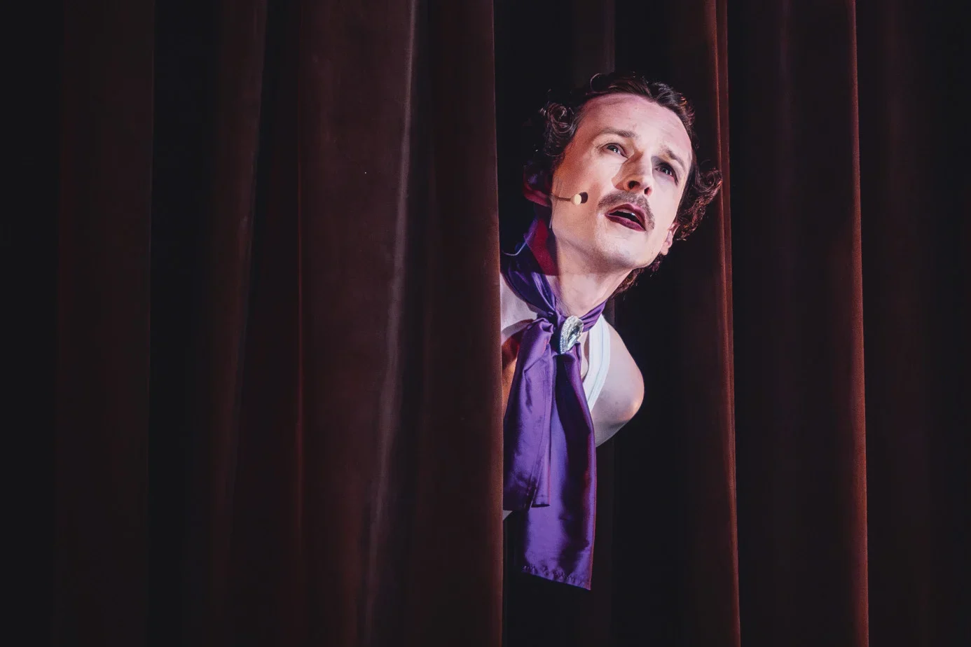 fot. Dorota Awiorko / „OFF-KABARET PRZEDSTAWIA: Sally, Adolf i cała reszta” Teatr PAPAHEMA