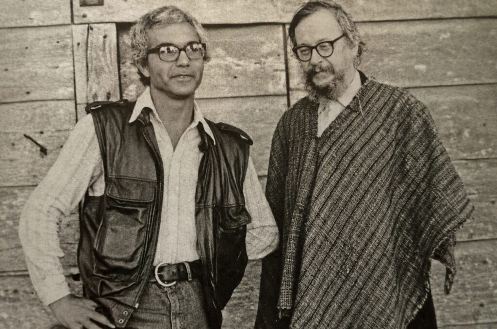 fotografia pochodzi z książki "Indie Grotowskiego" Koryny Dylewskiej (Instytut Grotowskiego). Na zdjęciu: Eugenio Barba i Jerzy Grotowski