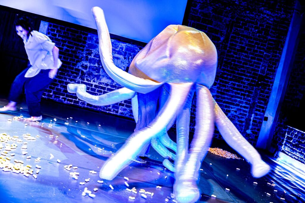 fot. Teatr Gdynia Główna (spektakl Meltdown - Robimy ruch)