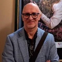 Aram-Stern-e1752143997956-r8jsuxyfitzjv1pras4of3qmmj4cmm33zn1qt4azf4